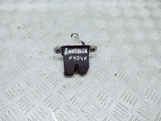 замок багажника Skoda Octavia 2 поколение (A5) [рестайлинг] 1Z 2009, 1.9 л., TDi PD, BXE, дизель, 5МКПП, sahara beige / lf8f, универсал, передний привод, правый руль, 1Z5827501D