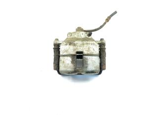 суппорт передний левый Chrysler PT Cruiser 1 поколение [рестайлинг] 2005, 2.4 л., i, EDZ, бензин, 5МКПП, bright silver / ps2, хетчбэк 5 дв., передний привод, правый руль, 5017833AA