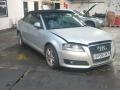 капот Audi A3 8P/8PA [2-й рестайлинг] 2009, 1.9 л., TDi PD, BLS, дизель, 5МКПП, серебро, кабриолет, передний привод, правый руль, 8P0823029E - фото №3