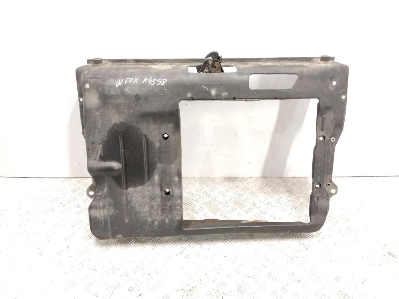 передняя панель крепления облицовки (телевизор) Volkswagen Fox 2 поколение 5Z 2007, 1.2 л., i, BMD, бензин, 5МКПП, серый, хетчбэк 3 дв., передний привод, правый руль, 5X0010388E - фото №1