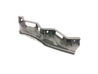 Крепление бампера переднего Volkswagen Passat B6 2006, 2.0 л., TDi PD, BKP, дизель, робот, серый, универсал, передний привод, правый руль, 3C0807889