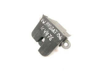 замок багажника Volkswagen Passat B6 2007, 2.0 л., TDi PD, BKP, дизель, 6МКПП, reflex silver / la7w, универсал, передний привод, правый руль, 1K6827505F