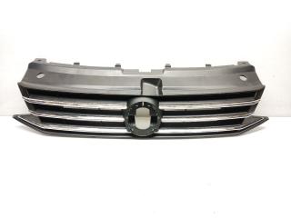 решетка радиатора Volkswagen Polo 6 поколение 2021, 1.6 л., i, бензин, 5МКПП, белый, седан, передний привод, 6RU853651D