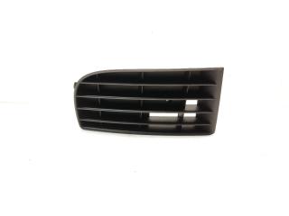 решётка бампера боковая правая Volkswagen Golf 5 поколение 2004, 1.4 л., i, BCA, бензин, 5МКПП, серебро, хетчбэк 5 дв., передний привод, правый руль, 1K0853666