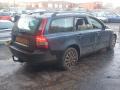 брызговик Volvo V50 1 поколение 2005, 2.0 л., D, D 4204 T, дизель, 6МКПП, синий, универсал, передний привод, правый руль, 08698148, 08698147 - фото №4