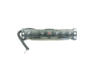 кнопка аварийной сигнализации Chrysler PT Cruiser 1 поколение [рестайлинг] 2005, 2.4 л., i, EDZ, бензин, 5МКПП, bright silver / ps2, хетчбэк 5 дв., передний привод, правый руль