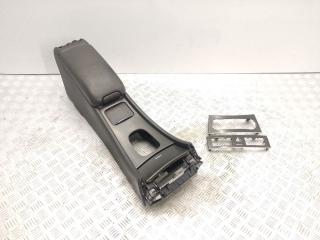 подлокотник Mercedes-Benz C-Класс W203/S203/CL203 [рестайлинг] CL203 2004, 1.8 л., Kompr, M 271.946, бензин, АКПП, obsidianschwarz / 197, хетчбэк 3 дв., задний привод, правый руль, A2036806082, A2036805250, A2036804750, A2036808382, A2036831508, A2038100530