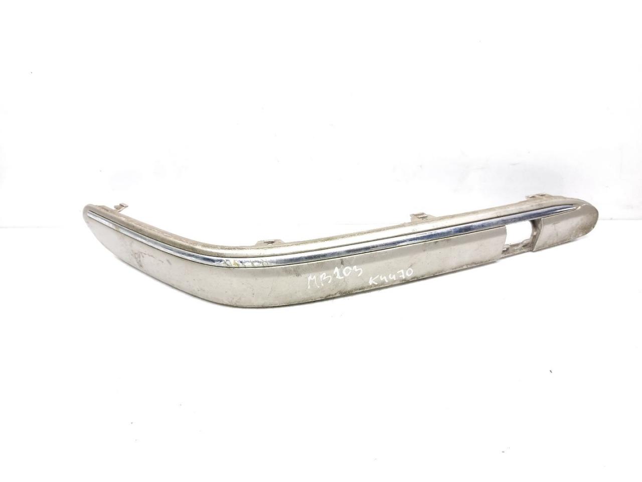 молдинг переднего бампера Mercedes-Benz C-Класс W203/S203/CL203 W203 2002, 2.0 л., i, M 111.951, бензин, АКПП, travertinbeige / 693, седан, задний привод, правый руль, 2038856221 - фото №1