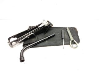 домкрат Opel Tigra 2 поколение 2009, 1.4 л., i, Z 14 XEP, бензин, 5МКПП, серебро, кабриолет, передний привод, правый руль, 13107800, 24437084