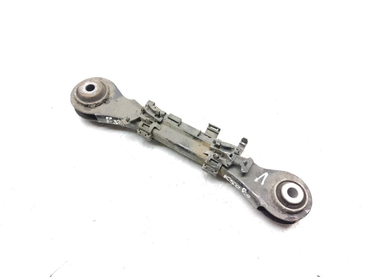 рычаг задний левый BMW 3 серия F30/F31/F34 F30 2013, 2.0 л., D, N47 D20 C, дизель, 6МКПП, mineralweiss / a96, седан, задний привод, правый руль, 6792519 - фото №1