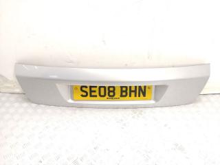 накладка двери (крышки) багажника Citroen C4 Picasso 1 поколение 2008, 1.8 л., i, 6FY (EW7A), бензин, 5МКПП, gris aluminium / ezr, минивэн, передний привод, правый руль, 9682607977