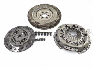 маховик Volkswagen Polo 4 поколение 2002, 1.4 л., i, BBY, бензин, 5МКПП, reflex silver / la7w, хетчбэк 5 дв., передний привод, правый руль, 030105271D