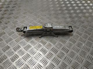 домкрат Honda Civic 8 поколение FK1 2006, 1.4 л., i, L13A7, бензин, 6МКПП, серебро, хетчбэк 5 дв., передний привод, правый руль, 89310-S5A-013