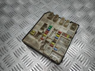 блок комфорта Renault Megane 3 поколение 2009, 1.5 л., дизель, 6МКПП, красный, хетчбэк 5 дв., передний привод, правый руль, 284B60009R-D