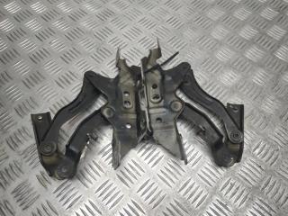 петля капота Mercedes-Benz A-Класс W169 2006, 1.5 л., i, M 266.920, бензин, 5МКПП, черный, хетчбэк 5 дв., передний привод, правый руль, A1698800128, A1698800228