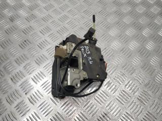 замок двери передней левой Mercedes-Benz C-Класс W203/S203/CL203 [рестайлинг] W203 2004, 1.8 л., Kompr, M 271.946, бензин, АКПП, brillantsilber / 744, седан, задний привод, правый руль, A2037200335