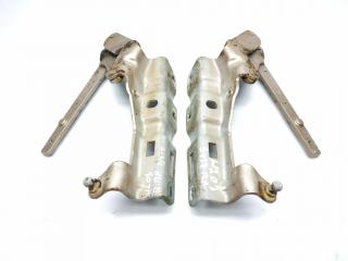 петля капота Mercedes-Benz C-Класс W203/S203/CL203 [рестайлинг] 2004, 1.8 л., Kompr, M 271.946, бензин, АКПП, бежевый, 693u, седан, задний привод, правый руль, A2038800328, A2038800428