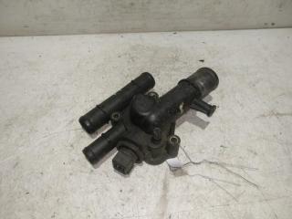 корпус термостата Renault Megane 2 поколение 2004, 1.9 л., DCi, F9Q 804, дизель, 6МКПП, gris platine / ted69, седан, передний привод, правый руль, 8200112054