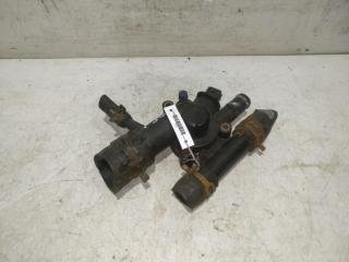 корпус термостата Renault Megane 2 поколение 2004, 1.9 л., DCi, F9Q 804, дизель, 6МКПП, gris platine / ted69, седан, передний привод, правый руль, 8200074349C