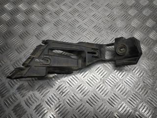 Крепление бампера переднего Volkswagen Golf 5 поколение 2005, 1.9 л., TDi PD, BXE, дизель, 5МКПП, синий, хетчбэк 5 дв., передний привод, правый руль, 1K6807394, 1K6807376