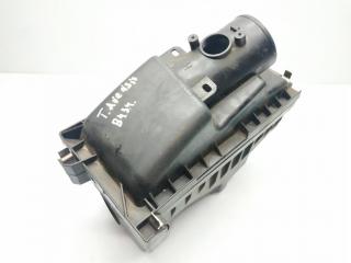 корпус воздушного фильтра Toyota Avensis 2 поколение (T250) [рестайлинг] 2007, 2.0 л., D-4D, 1AD-FTV, дизель, 6МКПП, серебро, седан, передний привод, правый руль, 17701-0R010