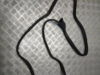 уплотнитель двери Mercedes-Benz 190 1 поколение [рестайлинг] W201 1990, 2.0 л., i, M 102.962, бензин, АКПП, синий, седан, задний привод, правый руль, 2017200678