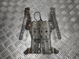 петля капота Mercedes-Benz C-Класс W203/S203/CL203 W203 2001, 2.2 л., CDi, OM 611.962, дизель, АКПП, золотой, седан, задний привод, правый руль, A2038800328, A2038800428