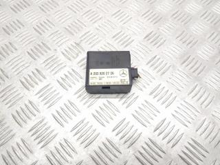 блок управления сигнализацией Mercedes-Benz C-Класс W203/S203/CL203 2001, 2.2 л., CDi, OM 611.962, дизель, АКПП, brillantsilber / 744, седан, задний привод, правый руль, A2038202726