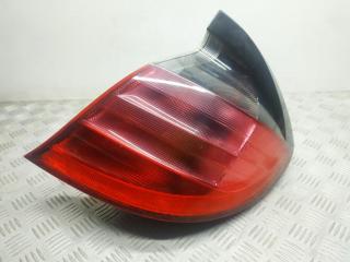 фонарь задний правый Mercedes-Benz C-Класс W203/S203/CL203 CL203 2003, 2.2 л., CDi, OM 611.962, дизель, 6МКПП, obsidianschwarz / 197, хетчбэк 3 дв., задний привод, правый руль, A2038200664