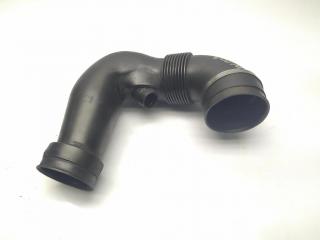 патрубок воздушного фильтра Mercedes-Benz C-Класс W203/S203/CL203 2001, 2.2 л., CDi, OM 611.962, дизель, АКПП, brillantsilber / 744, седан, задний привод, правый руль, A6110940108, A6110940308