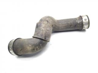 патрубок интеркулера Mercedes-Benz C-Класс W203/S203/CL203 W203 2002, 2.2 л., CDi, OM 611.962, дизель, 6МКПП, aragonitblau / 941, седан, задний привод, правый руль, A2035281782, A2035281282