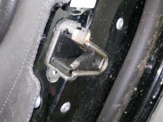 замок двери передней правой Mercedes-Benz C-Класс W203/S203/CL203 [рестайлинг] CL203 2005, 2.2 л., CDi, OM 646.962, дизель, 6МКПП, черный, хетчбэк 3 дв., задний привод, правый руль, A2037200235