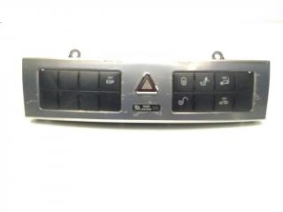 кнопка (выключатель) Mercedes-Benz C-Класс W203/S203/CL203 [рестайлинг] 2004, 2.2 л., CDi, OM 646.963, дизель, АКПП, синий, 345u, седан, задний привод, правый руль, 2038214481