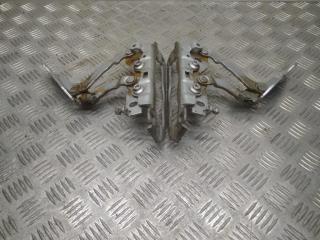 петля капота Mercedes-Benz C-Класс W204/S204 W204 2007, 2.1 л., CDi, OM 646.811, дизель, АКПП, iridiumsilber / 775, седан, задний привод, правый руль, 2048800828