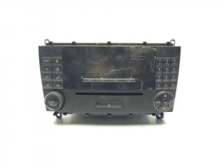 магнитола Mercedes-Benz CLK-Класс C209/A209 [рестайлинг] C209 2005, 2.2 л., CDi, OM 646.966, дизель, 6МКПП, obsidianschwarz / 197, купе, задний привод, правый руль, A2098700989, A2098700289, A2098706589
