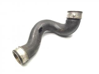 патрубок интеркулера Mercedes-Benz CLK-Класс C209/A209 [рестайлинг] C209 2005, 2.2 л., CDi, OM 646.966, дизель, 6МКПП, obsidianschwarz / 197, купе, задний привод, правый руль, A2035283382, A2035282182, A2035283182