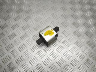 подушка крепления КПП Mercedes-Benz E-Класс W210/S210 [рестайлинг] 1999, 2.2 л., CDi, OM 611.961, дизель, 5МКПП, синий, седан, задний привод, правый руль, A2202400218