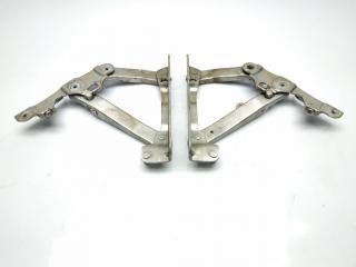 петля капота Mercedes-Benz E-Класс W211/S211 2004, 2.1 л., CDi, OM 646.961, дизель, АКПП, brillantsilber / 744, седан, задний привод, правый руль, 2118800128, 2118800228