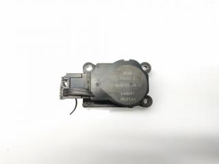 моторчик заслонки печки Mercedes-Benz E-Класс W211/S211 [рестайлинг] 2007, 2.2 л., CDi, дизель, АКПП, tansanitblau / 359, седан, задний привод, правый руль, A2038201642