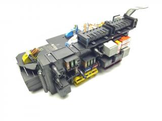 блок предохранителей Mercedes-Benz E-Класс W212/S212/C207/A207 2010, 2.1 л., CDi, OM 651.925, дизель, 6МКПП, iridiumsilber / 775, седан, задний привод, правый руль, 2129060005, 2129012304, 2129021201