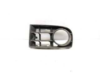 решётка бампера боковая левая Volkswagen Golf 5 поколение 2005, 2.0 л., TDi PD, BKD, дизель, 6МКПП, серебро, хетчбэк 3 дв., передний привод, правый руль, 1K0853665C