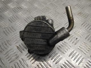 насос вакуумный Mercedes-Benz Vito W638 2001, 2.2 л., CDi, OM 611.980, дизель, 5МКПП, белый, микроавтобус, передний привод, правый руль, A6112300165