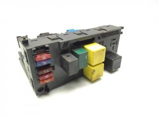 блок предохранителей Mercedes-Benz CLK-Класс W208/A208 C208 1998, 2.3 л., Kompr, M 111.975, бензин, АКПП, серебро, 744, купе, задний привод, правый руль, A0195455632