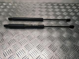 амортизатор капота Mercedes-Benz CLK-Класс W208/A208 [рестайлинг] C208 2000, 2.3 л., Kompr, M 111.982, бензин, 6МКПП, синий, купе, задний привод, правый руль, A2088800029