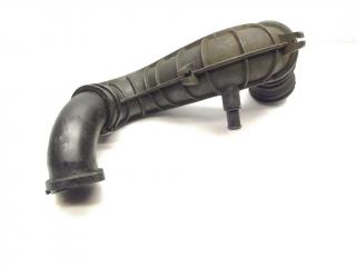 патрубок воздушного фильтра Ford Transit 6 поколение 2002, 2.4 л., Di, D2FA, дизель, 5МКПП, белый, микроавтобус, задний привод, правый руль, 6C11-9C623-BC