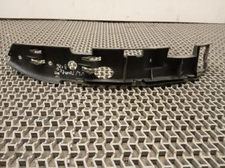 Крепление бампера переднего Volkswagen Touareg 1 поколение 2004, 2.5 л., TDi PD, BAC, дизель, 6МКПП, black magic / lc9z, внедорожник 5 дв., полный привод, правый руль, 7L6807183C