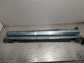 накладка на порог Mercedes-Benz CLK-Класс C209/A209 C209 2003, 2.6 л., i, M 112.912, бензин, АКПП, eisblau / 943, купе, задний привод, правый руль, A2096900440, A2096900340