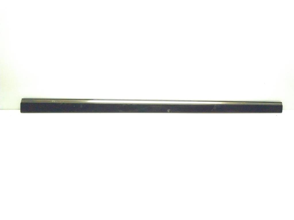 молдинг двери передней правой Mercedes-Benz E-Класс W211/S211 2005, 2.6 л., i, M 112.913, бензин, АКПП, чёрный, 185u, седан, задний привод, правый руль, A2116902062 - фото №1