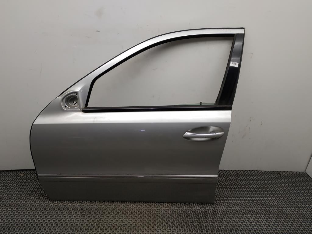 стекло двери передней левой Mercedes-Benz E-Класс W211/S211 2004, 2.7 л., CDi, OM 647.961, дизель, АКПП, серебро, седан, задний привод, правый руль - фото №1