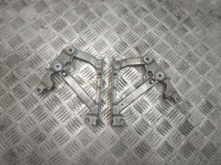 петля капота Mercedes-Benz E-Класс W211/S211 2004, 2.7 л., CDi, OM 647.961, дизель, 6МКПП, cubanitsilber / 723, седан, задний привод, правый руль, 2118800128, 2118800228